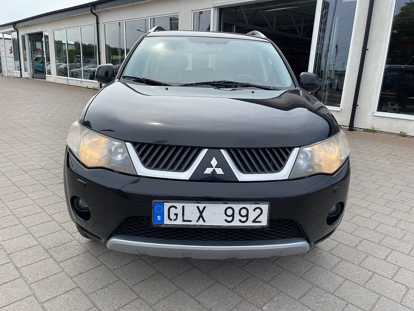 Bild 2 av Mitsubishi Outlander 2.4 MIVEC AWC INVECS-III CVT