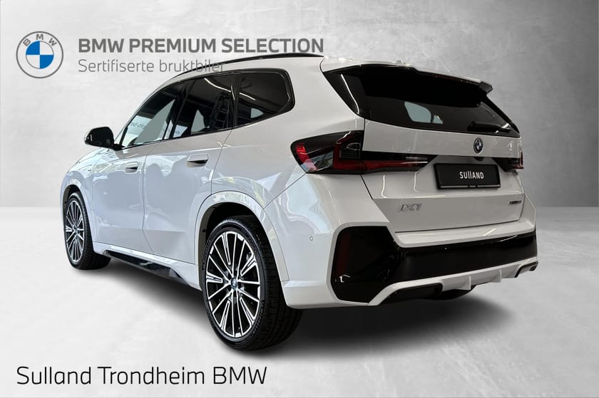 Bilde 3 av BMW iX1 xDrive30 I Fully Charged | SKINN | PANO | HARMAN |KROK