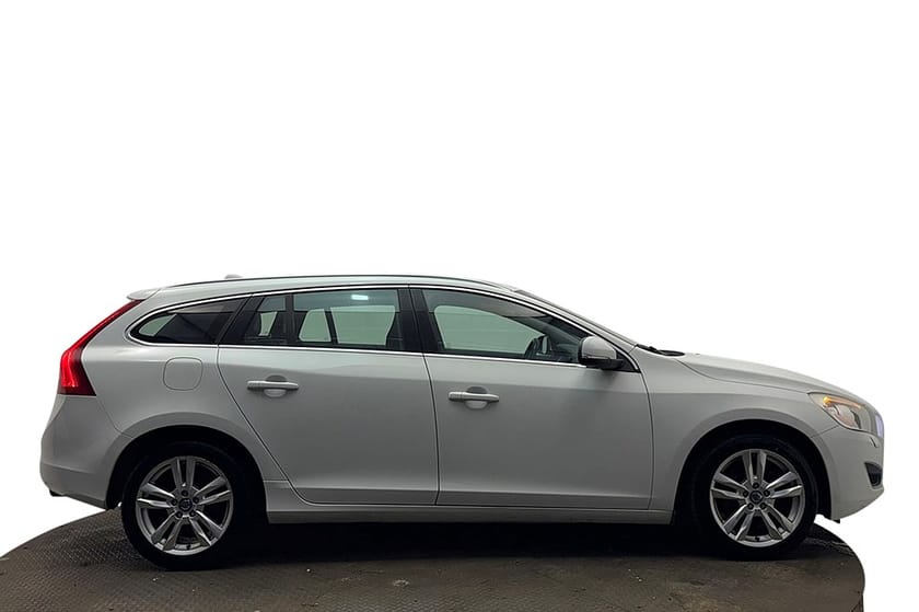 Bild 5 av Volvo V60 T3 Summum Drag Läder Stolminne 150hk