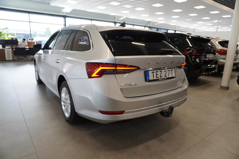 Bild 4 av Škoda Octavia Kombi 2.0 TDI DSG Ambition Dragkrok Dieselvärmare