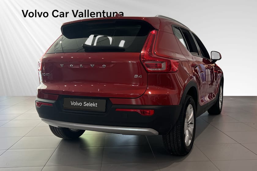 Bild 5 av Volvo XC40 B4 FWD Bensin Momentum Advanced Edt