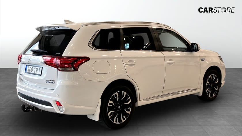 Bild 2 av Mitsubishi Outlander PHEV CVT, 203hk, Dragkrok|Backkamera|