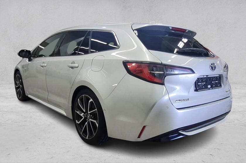 Bilde 3 av Toyota Corolla Touring Sports Hybrid Executive - Panorama - LED - HUD