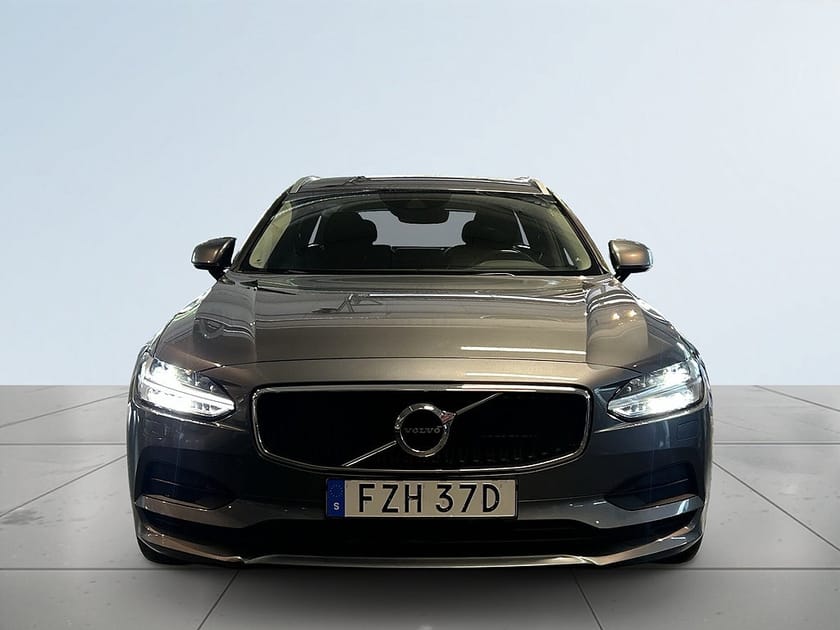 Bild 2 av Volvo V90 D4 Momentum P-Värm/S&V-Hjul/Ny servad/ACC/MoK/P-Sens