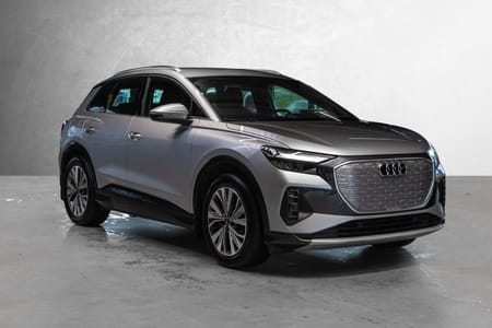 Audi Q4 55 e-tron quattro H.feste El.seter Navi DAB
