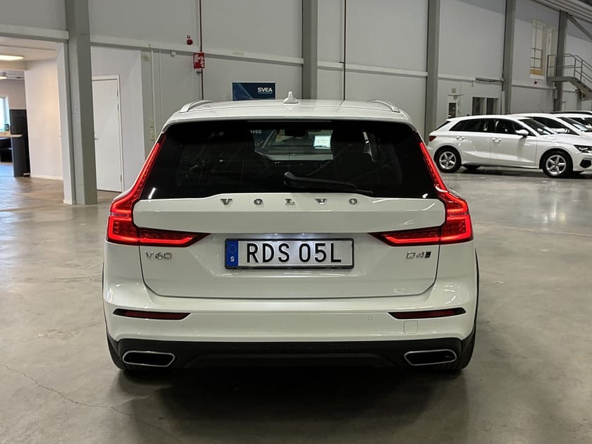 Bild 4 av Volvo V60 Cross Country D4 AWD Aut | Drag | Navi | Värmare