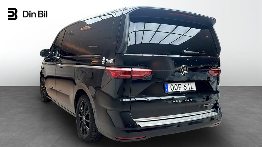 Bild 3 av Volkswagen Multivan eHybrid 4M Style 4Motion 6-sits