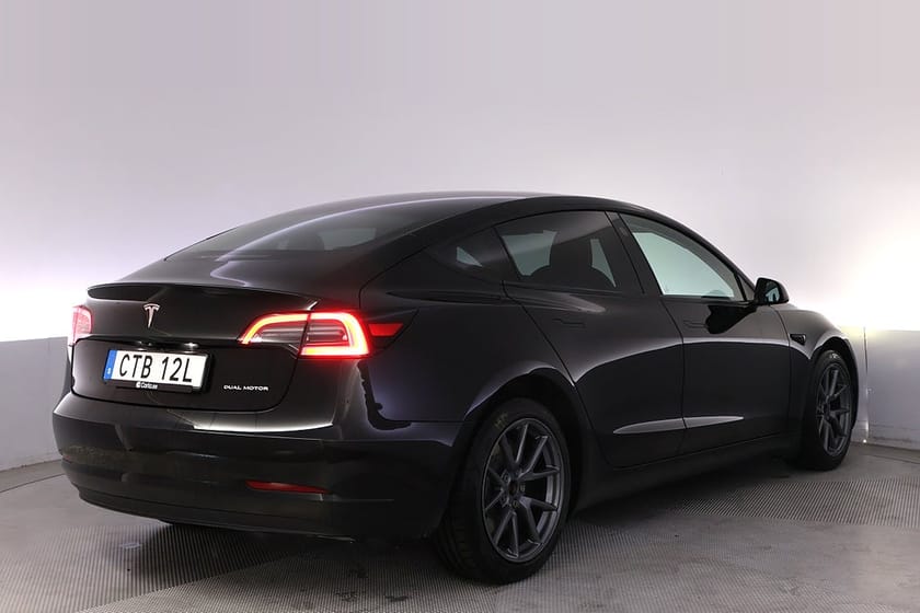 Bild 5 av Tesla Model 3 Long Range AWD Autopilot Panorama