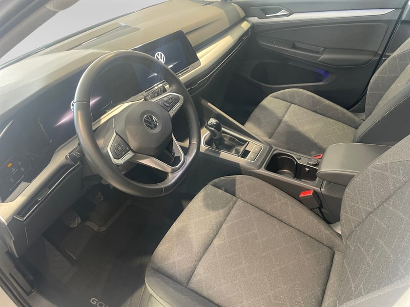 Bild 4 av Volkswagen Golf TSI 110 hk 6vxl Manuell