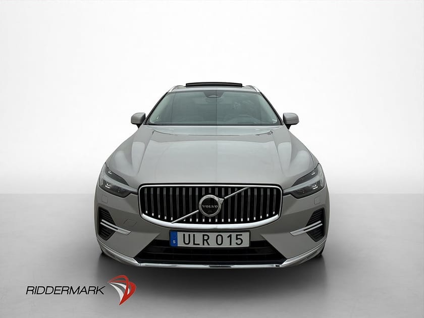 Bild 2 av Volvo XC60 Recharge T6 AWD Ultimate Pano H/K Drag Skinn MOMS