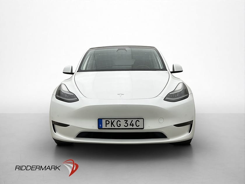 Bild 3 av Tesla Model Y Performance Värmepump Dragkrok Autopilot