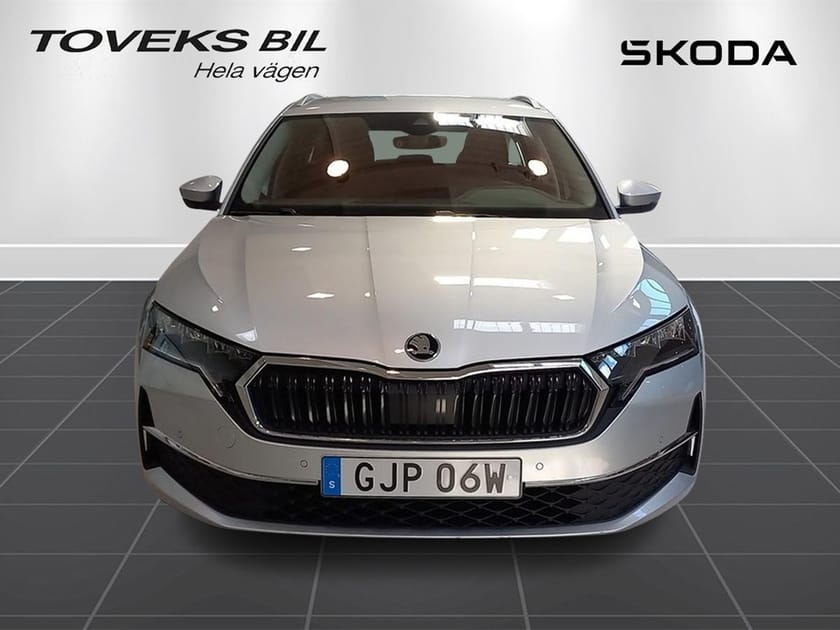 Bild 2 av Škoda Octavia Kombi MHEV med drag- och värmarepaket