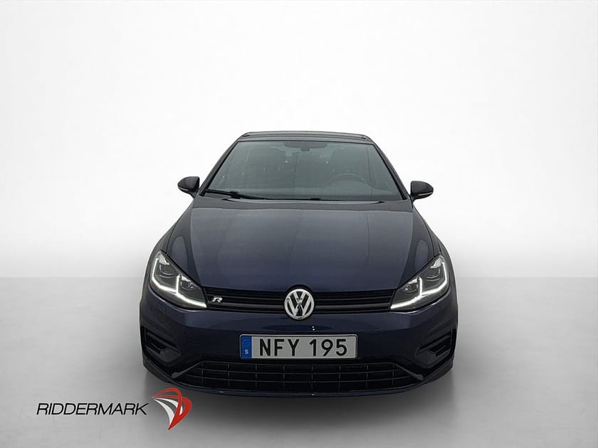 Bild 2 av Volkswagen Golf  R 2.0 TSI 4M 310hk Cockpit Sensorer CarPlay