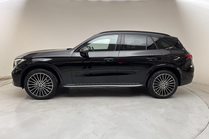 Bild 2 av Mercedes-Benz GLC 300 d e 4MATIC de X254 (333hk) AMG Night