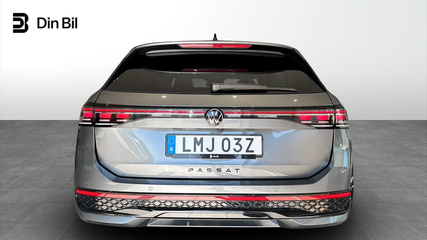 Bild 5 av Volkswagen Passat Variant eHybrid Sportscombi R-LINE 272 hk Drag/Värmare/Panoram