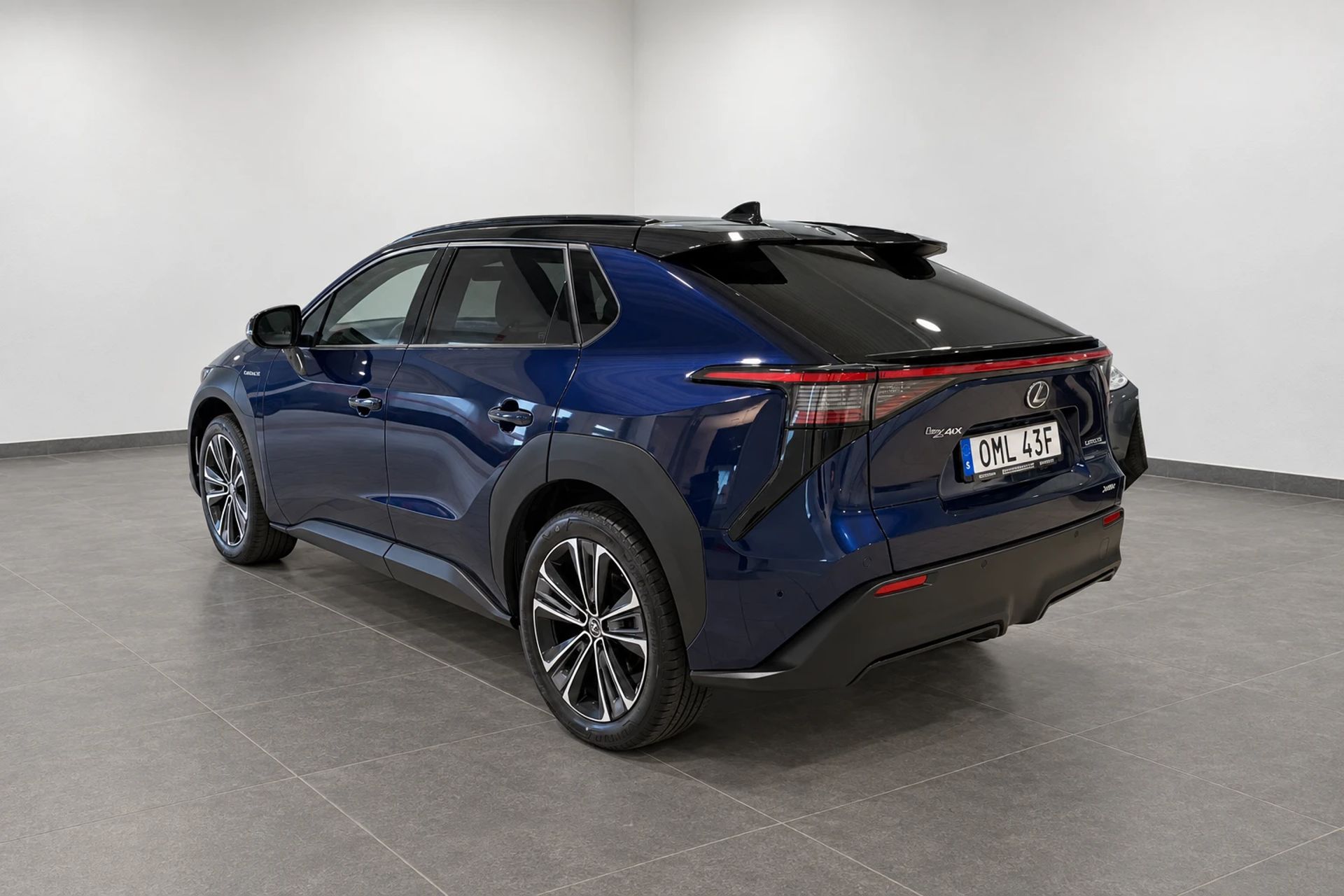 Toyota bZ4X 71.4 kWh AWD 2023, bild 4/10