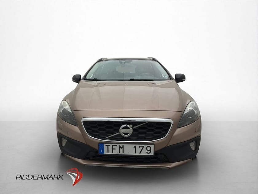 Bild 2 av Volvo V40 Cross Country T4 AWD Momentum Panorama Navi Skinn