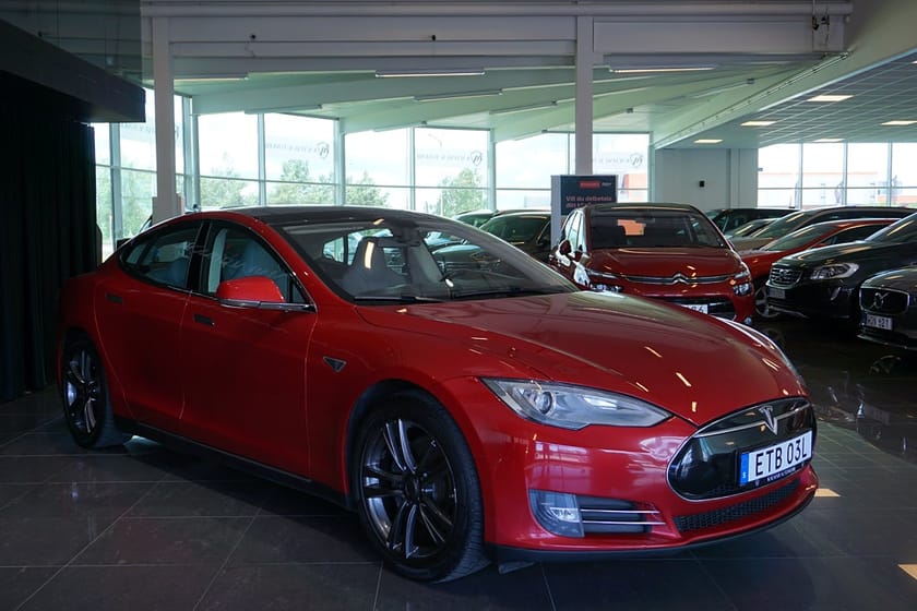 Bild 2 av Tesla Model S 85 378HK Fri Supercharging CCS-Uppgradering Panorama