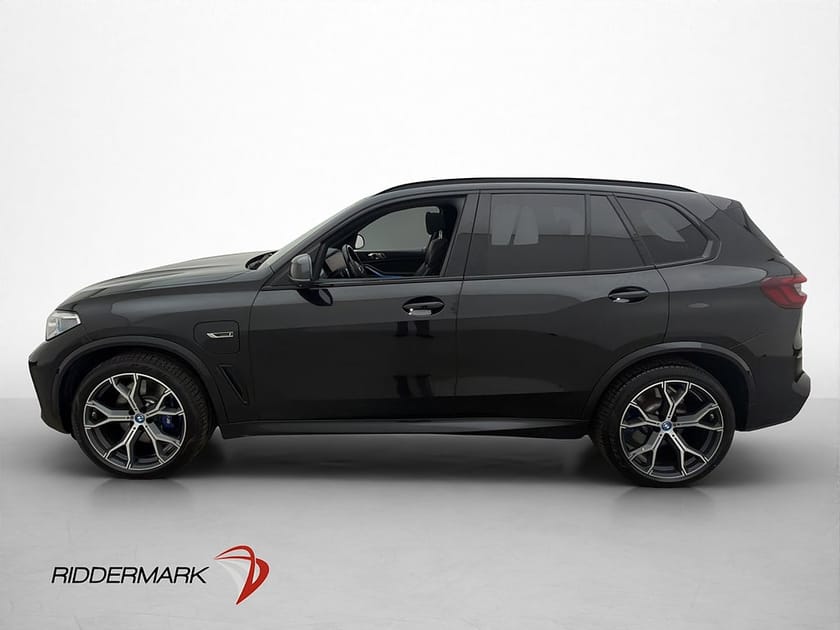 Bild 2 av BMW X5 xDrive45e iPerformance M-Sport Pano H/K HUD 360° Luftfjädring MOMS