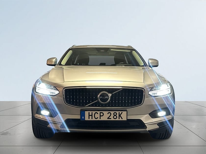 Bild 2 av Volvo V90 Cross Country B4 AWD Aut Momentum Dvärm/MoK/Kamera/Drag/BLIS/Navi/SoV