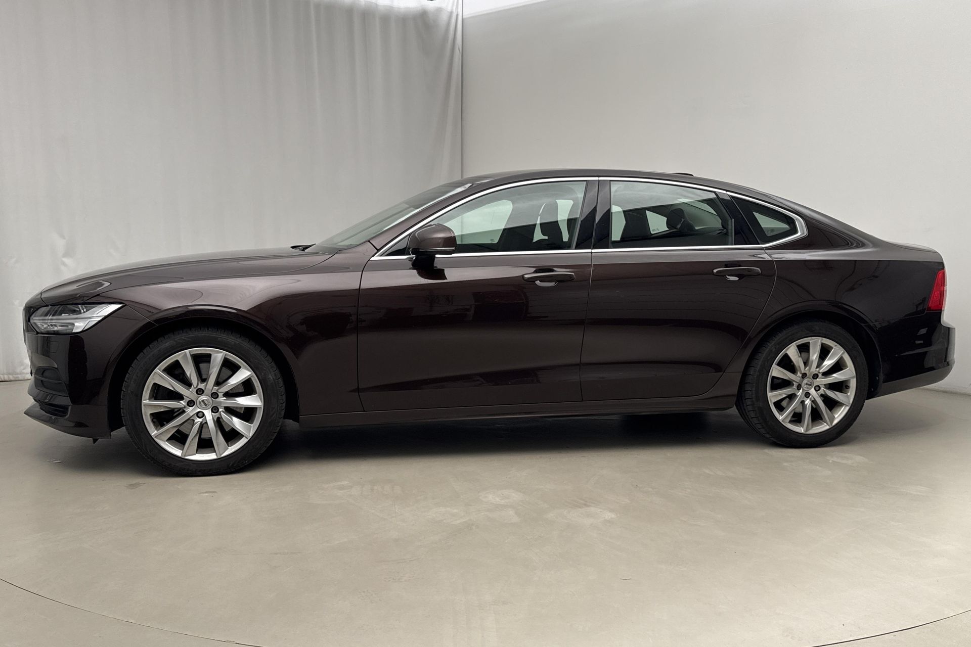 Volvo S90 D5 AWD 2019, kuva 2/10