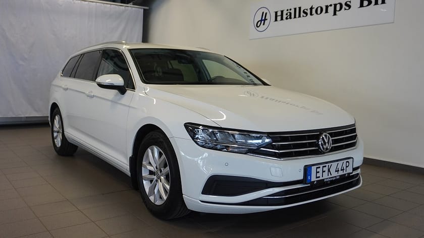 Bild 1 av Volkswagen Passat Sportscombi 1.5 TSI/AUTO/DRAGKROK/B-KAMERA/NAVIGATIN