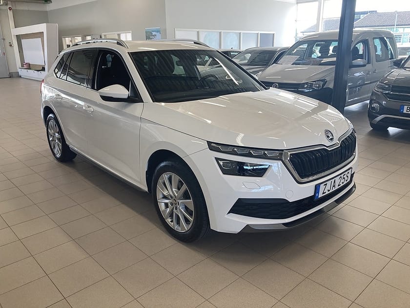 Bild 1 av Škoda Kamiq Skoda Style 1,0 TSI 110 HK Adventure Edition Aut, Drag