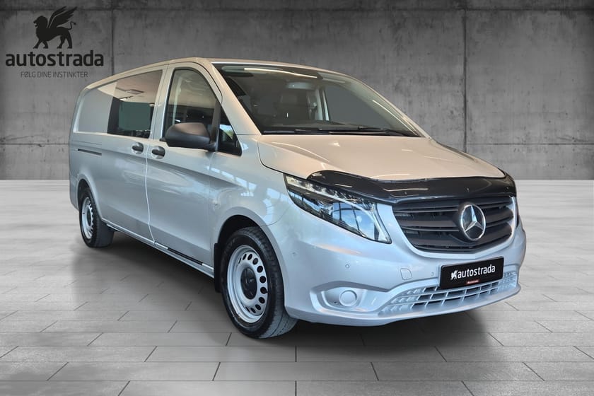 Bilde 3 av Mercedes-Benz Vito 119 CDI 4x4 3.1t Hengerfeste, webasto. 3seter ++++
