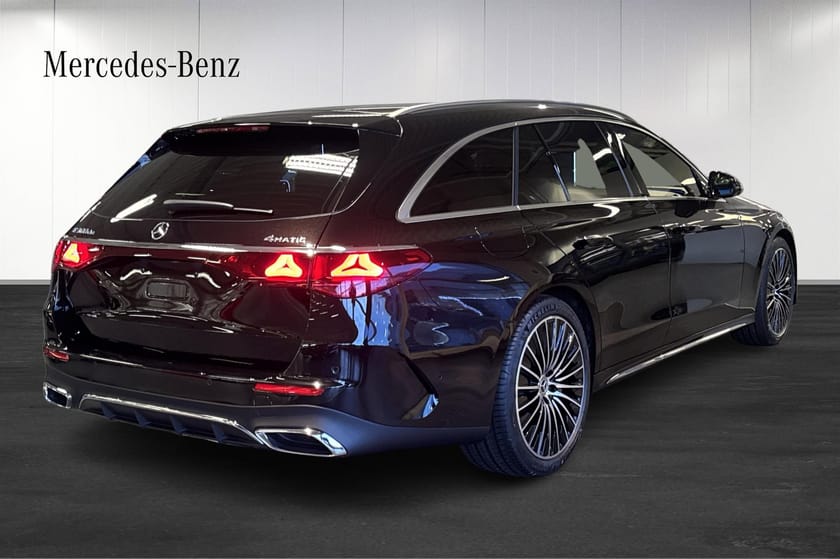 Bild 4 av Mercedes-Benz E 300 de 4MATIC T KOMBI  AMG | DRAG | RATTVÄRME