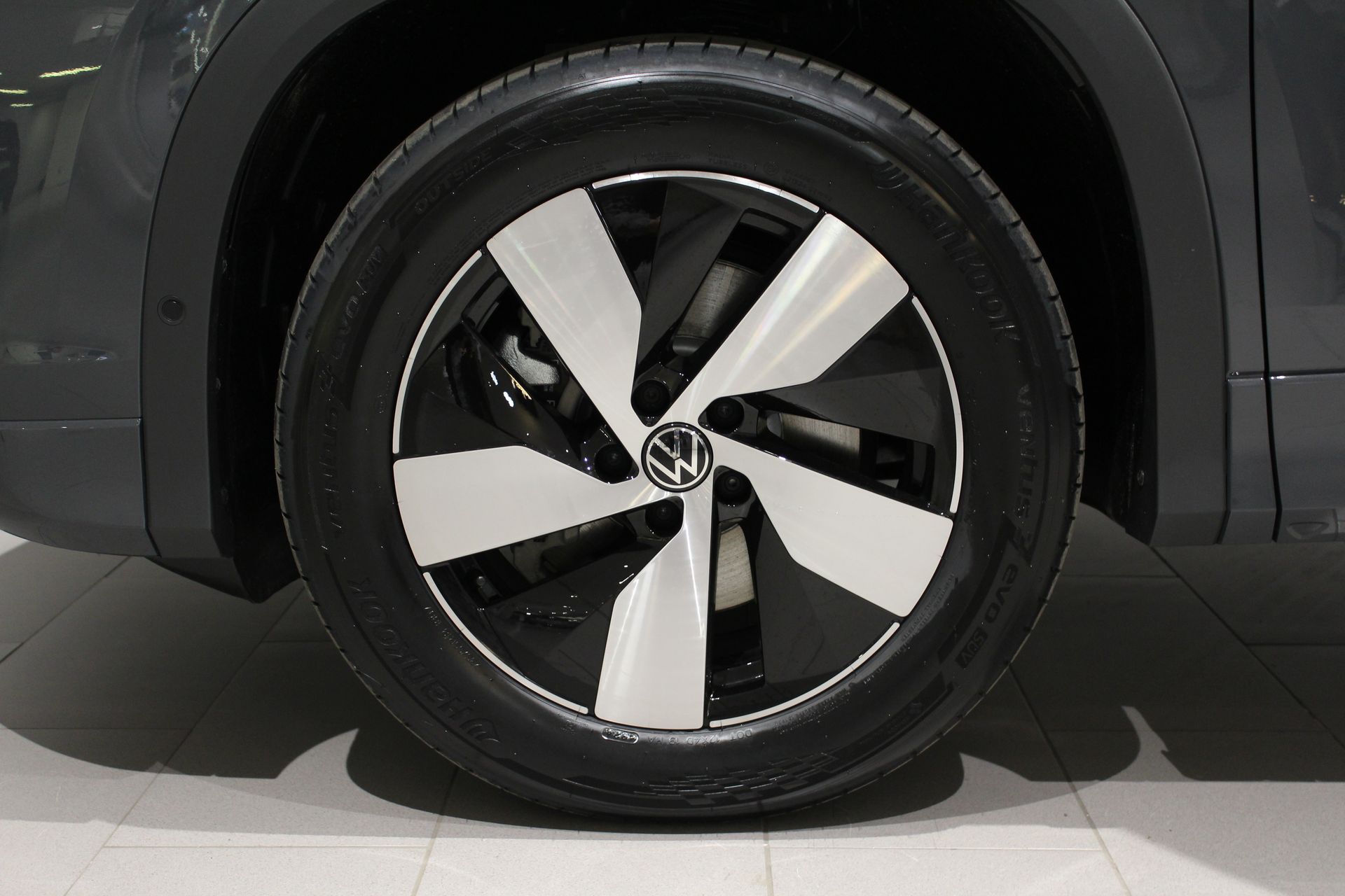 Volkswagen Tayron eHybrid 2025, bild 4/10