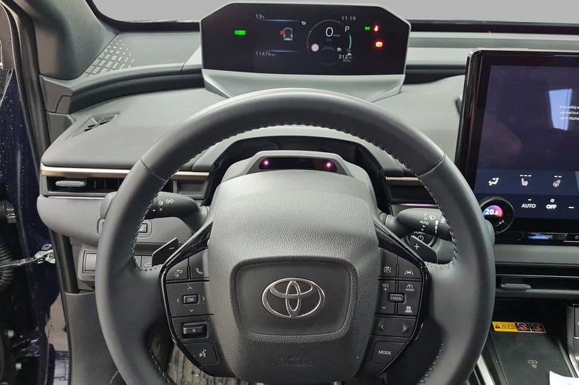 Bilde 5 av Toyota bZ4X AWD Active Tech - LED - El.bakluke - 360 kamera