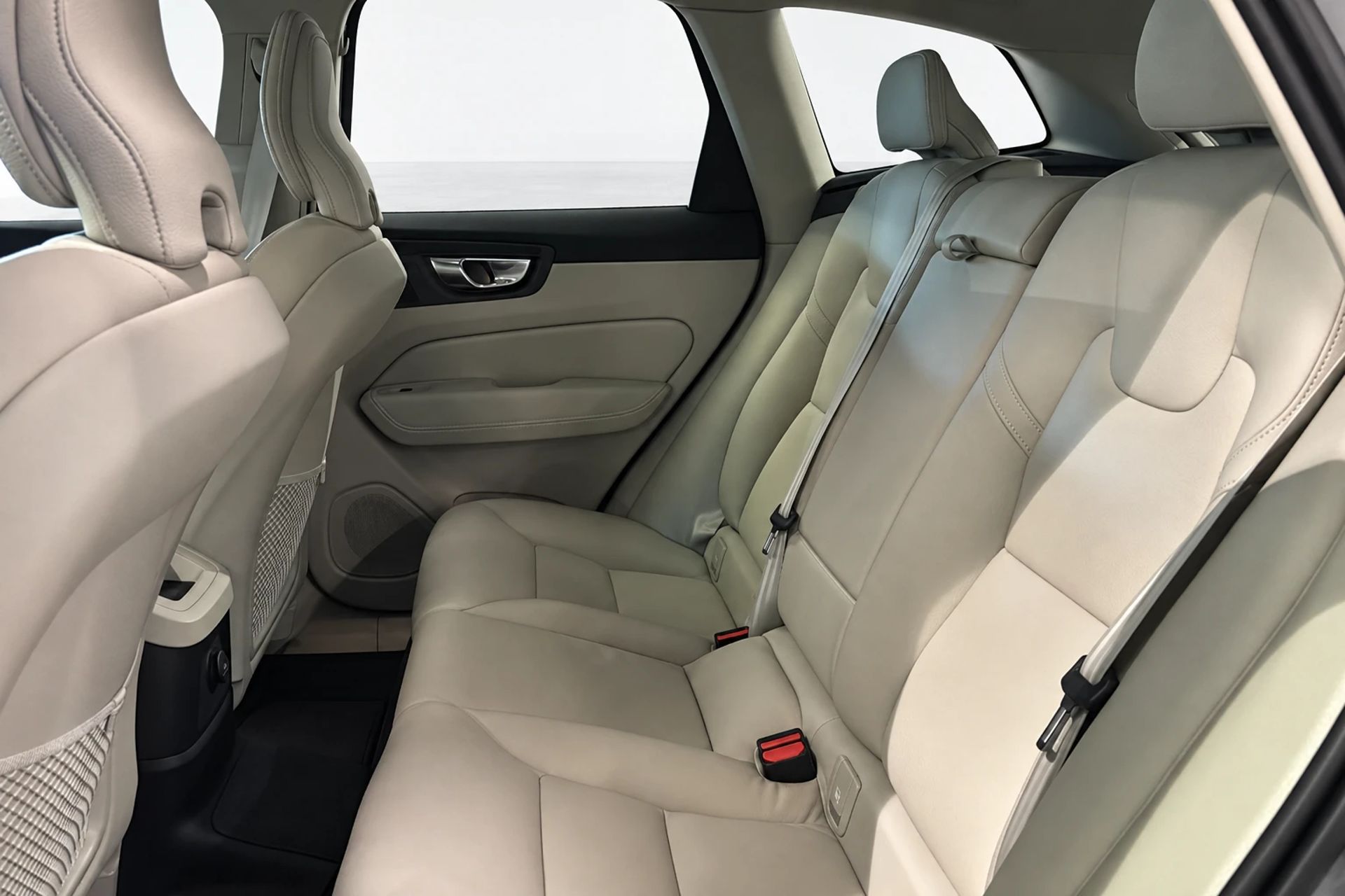 Volvo XC60 T6 Plus Dark Edition Drag 2025, bild 7/10