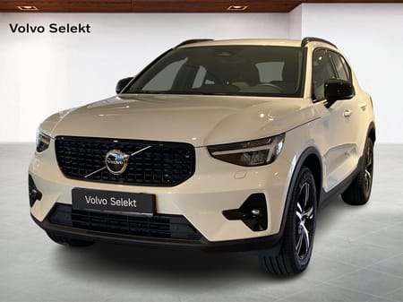 Volvo XC40 B4 FWD Bensin Plus Dark