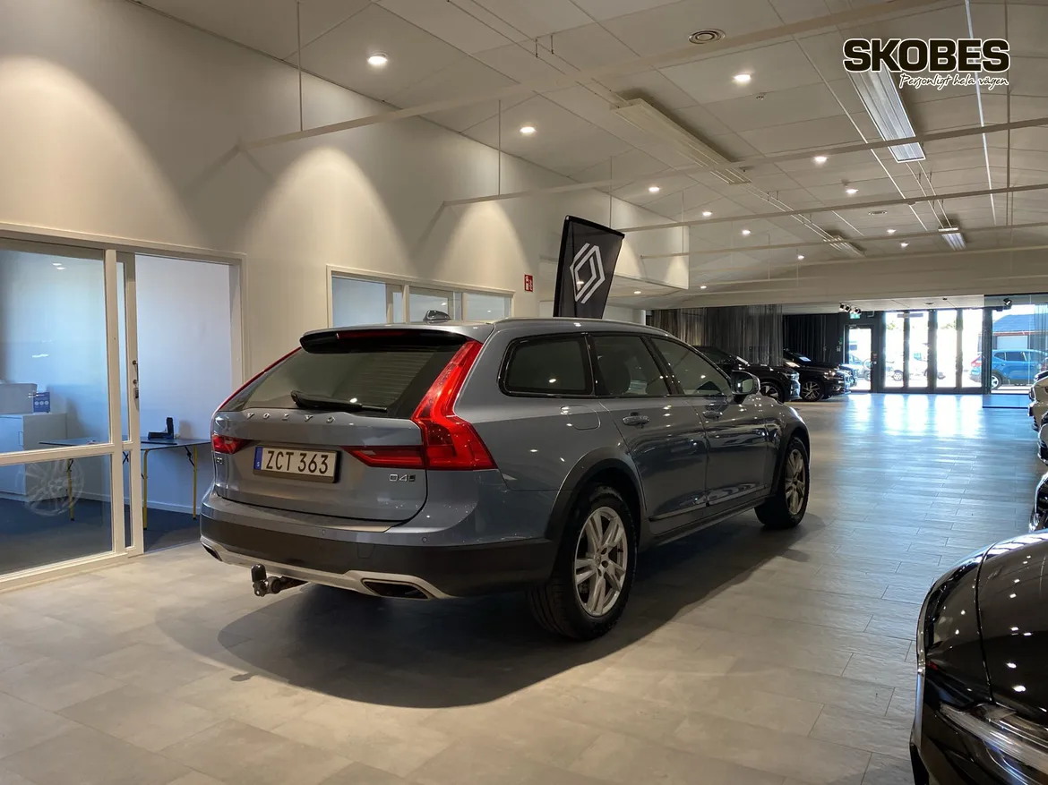 Volvo V90 Cross Country