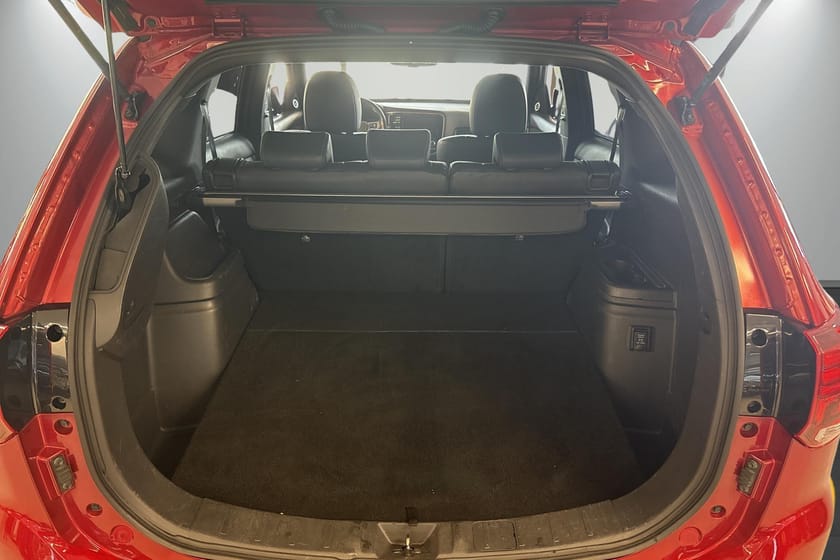 Bilde 5 av Mitsubishi Outlander PHEV Instyle+ 2,4 224hk / 360 kamera / Parkvarmer / H.feste