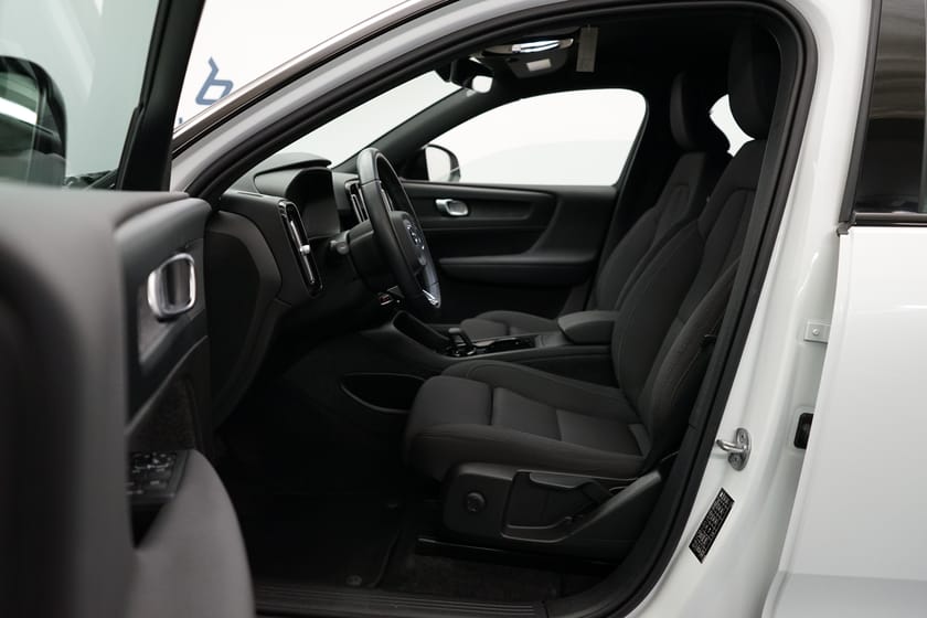 Bild 5 av Volvo XC40 Recharge Extended Range Core SE, Navigation, Baklucka elmanövrerad