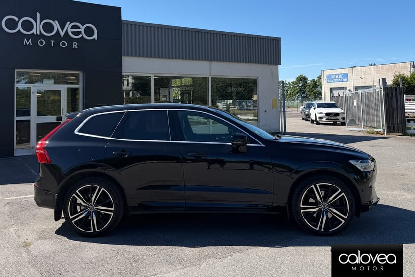 Bild 2 av Volvo XC60 D4 AWD R-Design Automat - Designpaket, Dragkrok, Panorama