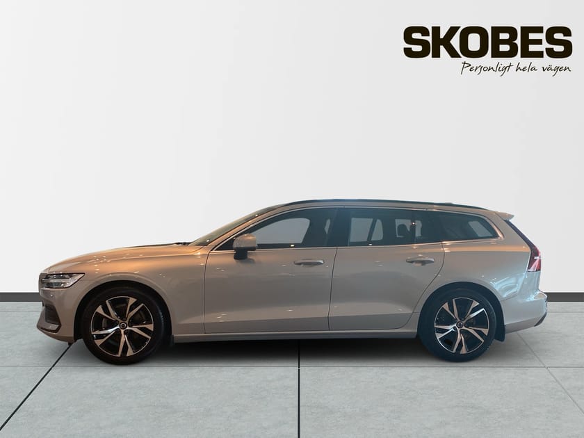 Bild 5 av Volvo V60 B4 Bensin Core Park.kamera, Parksensorer, Momsbil