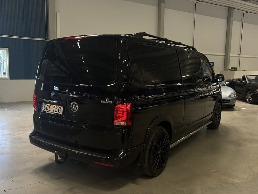 Bild 4 av Volkswagen Transporter Kombi T32 2.0TDI Aut 4M 204hk | Cockpit | El-dörrar