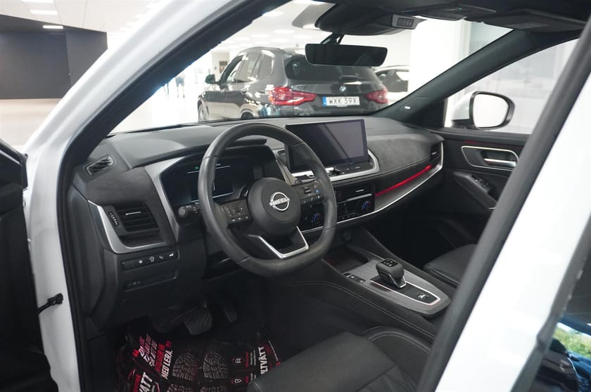 Bild 4 av Nissan Qashqai MHEV 158 Xtronic 2WD Tekna Panoramaglastak