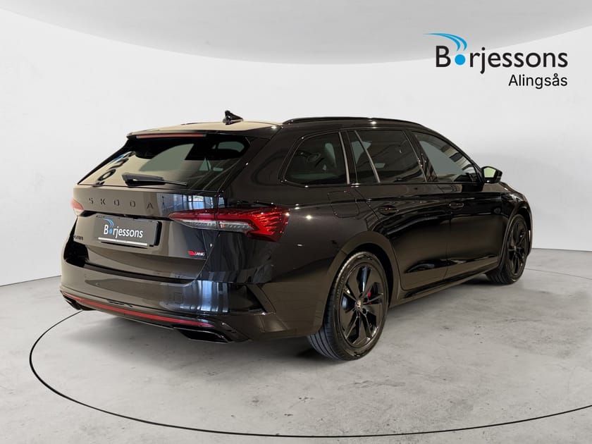 Bild 3 av Škoda Octavia Kombi RS 2,0 TSI 265 HK 7 VXL DSG