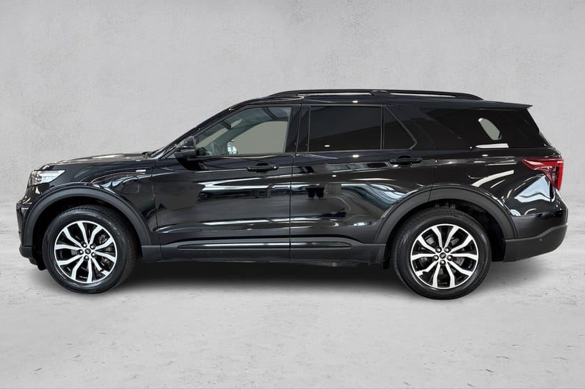 Bilde 2 av Ford Explorer Plug-In Hybrid | Gavekort på fossilt drivstoff 10.000 hos Cirkel K |