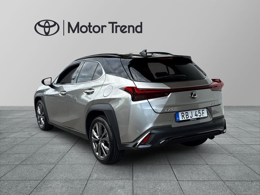 Bild 3 av Lexus UX 300h UX300H