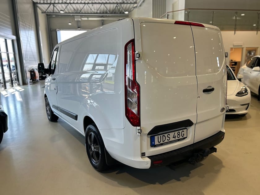 Bild 4 av Ford Transit Custom 280 2.0 EcoBlue 105hk L2 / Dragkrok / Moms