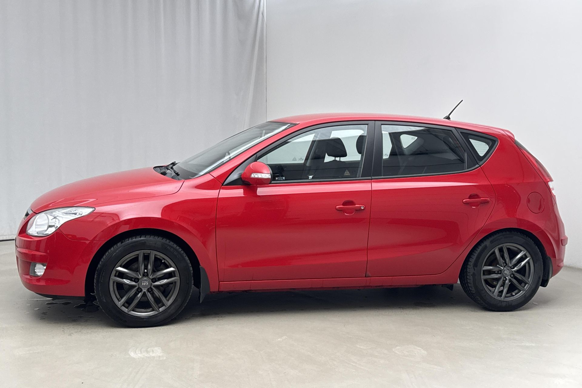 Hyundai i30 1.6 CRDi 2009, bild 2/10
