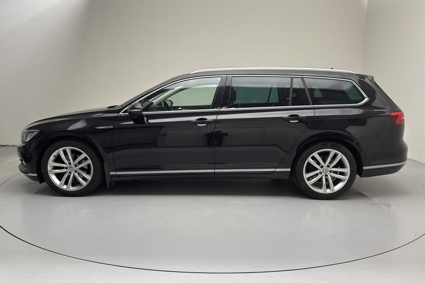 Bild 2 av Volkswagen Passat Sportscombi 2.0 TDI 4M 190hk GT Executive