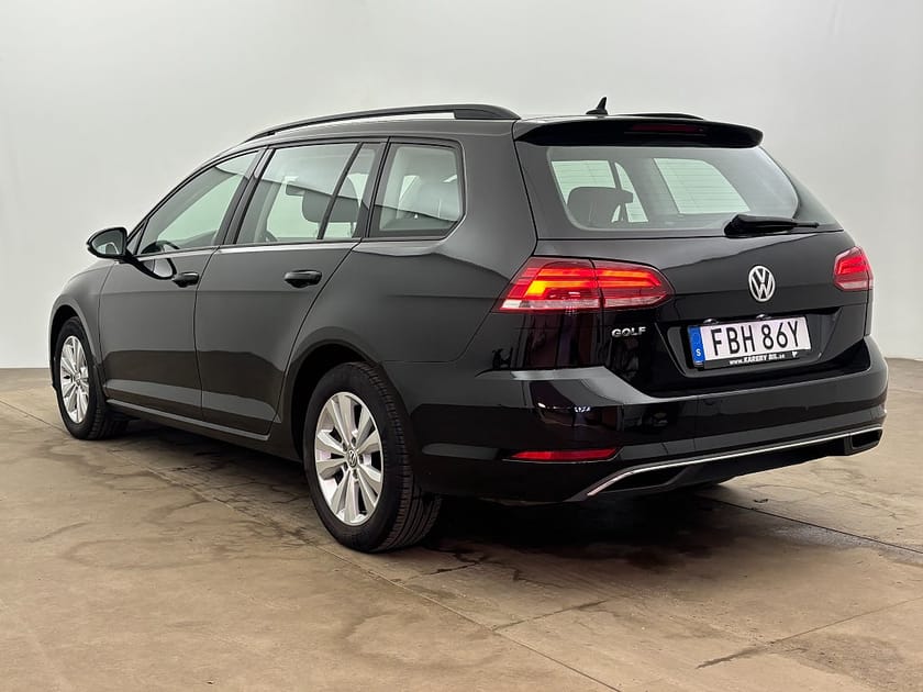 Bild 4 av Volkswagen Golf Sportscombi 1.5 TSI 150 hk Backkamera Drag