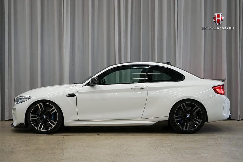 Bild 1 av BMW M2 DCT 450hk Steg Milltek Kolfiber Kamera H/K Carplay