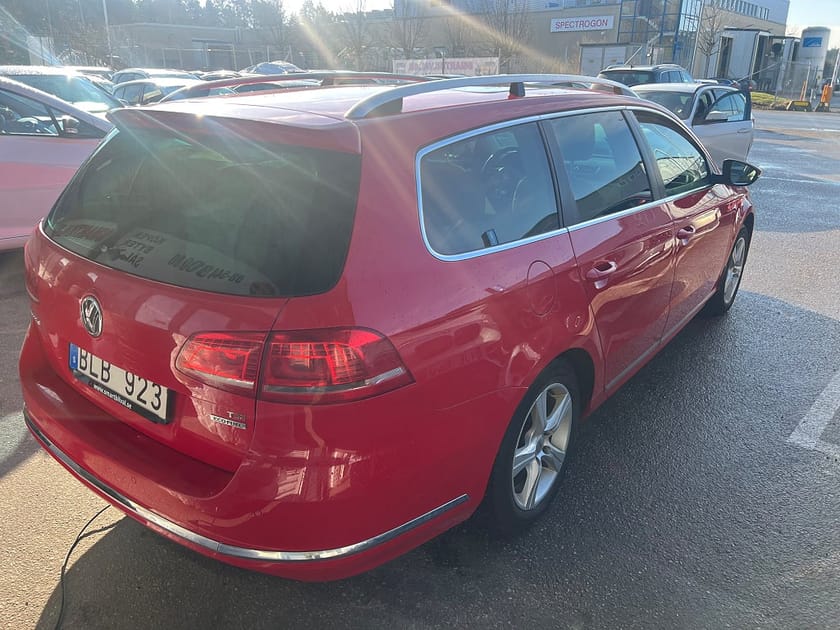 Bild 4 av Volkswagen Passat Variant 1.4 TGI R-Line Panorama Skinn Avbet 634 Kr/Mån