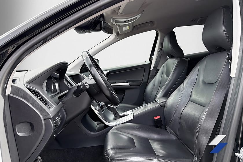 Bild 5 av Volvo XC60 D4 AWD Geartronic Classic Summum Drag Värmare